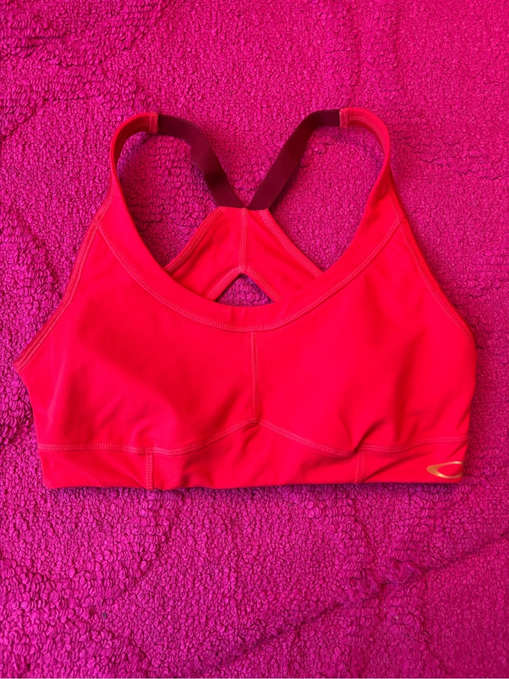 Oakley Women's Bright Red Crossback Sports Bra